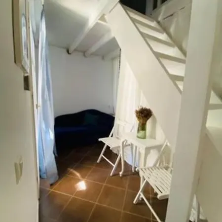 Cycladic Dollshouse